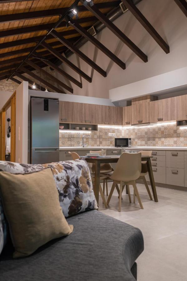 Casa Leone, Cosy Apartment Overlooking The Square Spílion Exteriér fotografie
