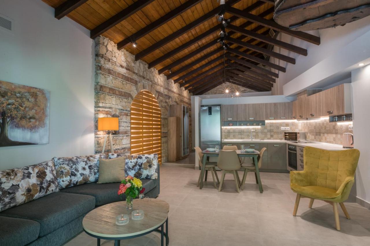 Casa Leone, Cosy Apartment Overlooking The Square Spílion Exteriér fotografie